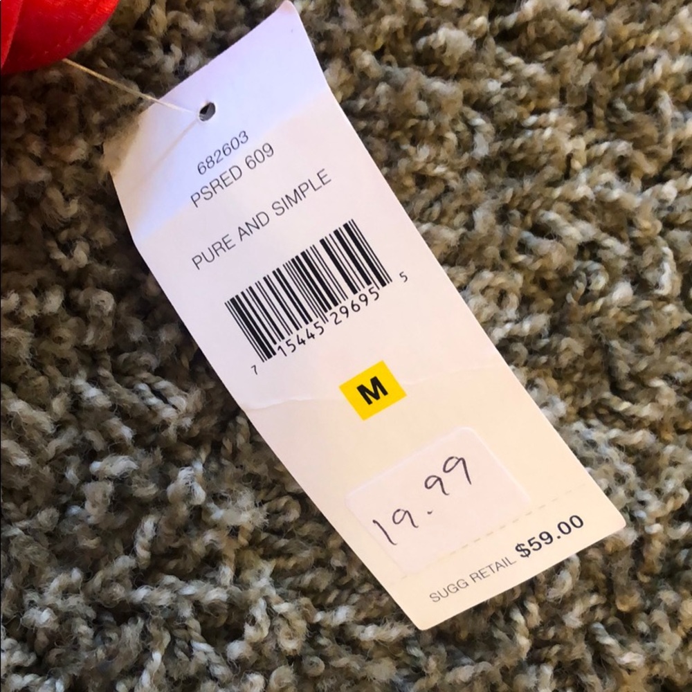 Clothes - Picture 2 of 3